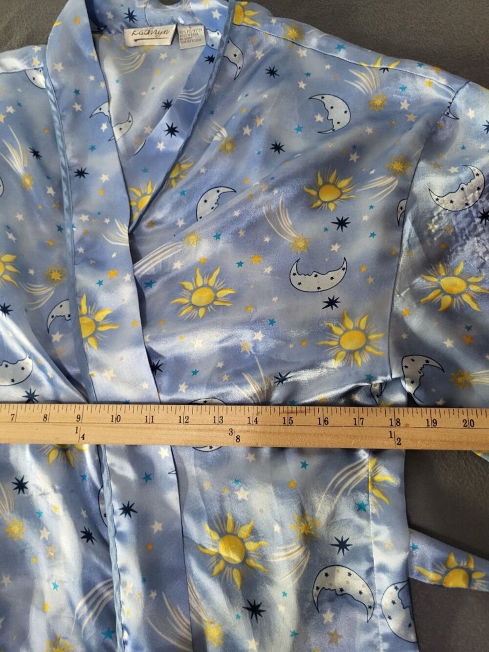 Vintage Kathryn Women LG Blue Satin Robe Sun Moon Stars Print 90s Celestial - Picture 6 of 10